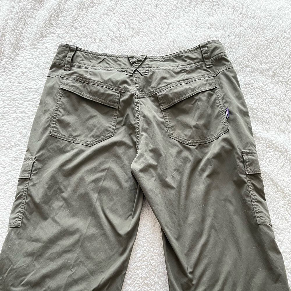 Women's Patagonia Cargo Shorts size 6